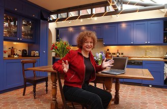 Mary-Balfour-in-her-kitchen