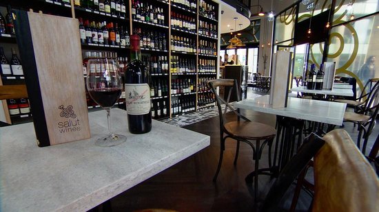 Salut Wine Bar
