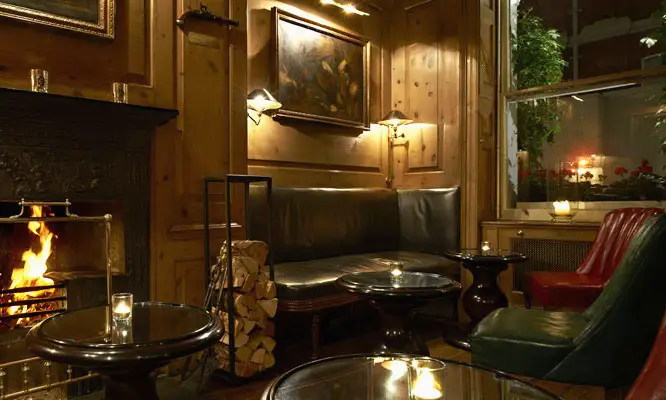 George bar for a hot date